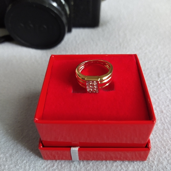 Cute ring - Picture 2 of 3